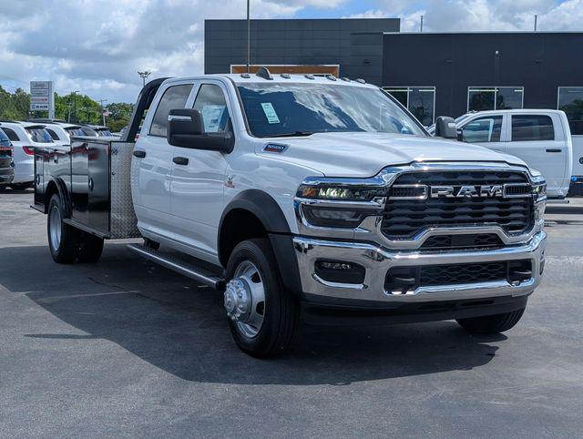 2026 RAM Ram 5500 Chassis Cab RAM 5500 TRADESMAN CHASSIS CREW CAB 4X4 84 CA