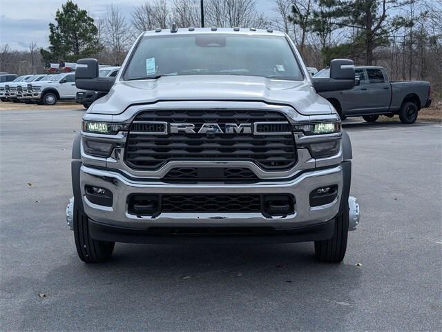 2026 RAM Ram 5500 Chassis Cab RAM 5500 TRADESMAN CHASSIS CREW CAB 4X4 84 CA