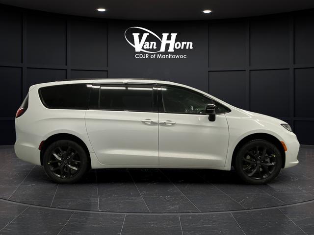 2026 Chrysler Pacifica PACIFICA LIMITED AWD