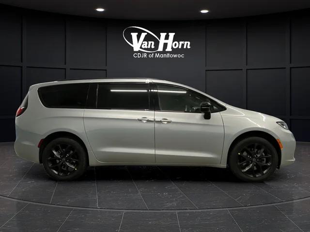 2026 Chrysler Pacifica PACIFICA LIMITED AWD