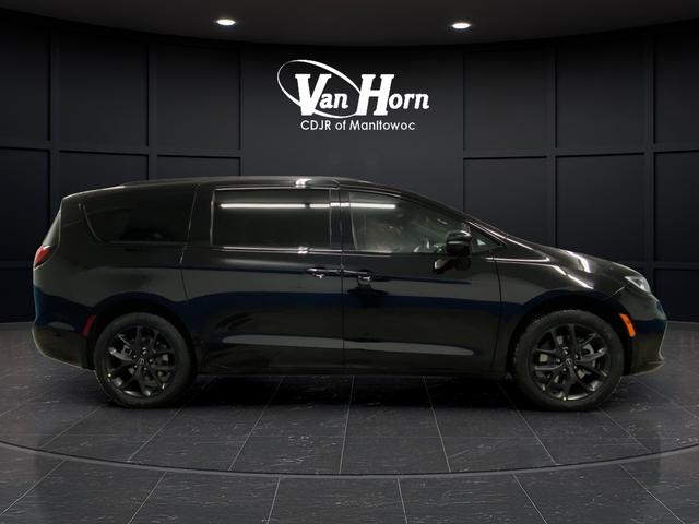 2026 Chrysler Pacifica PACIFICA LIMITED AWD