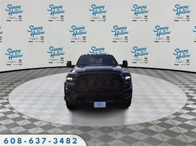 2026 RAM Ram 5500 Chassis Cab RAM 5500 TRADESMAN CHASSIS CREW CAB 4X4 84 CA