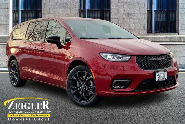 2026 Chrysler Pacifica PACIFICA SELECT AWD