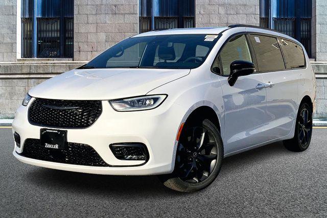 2026 Chrysler Pacifica PACIFICA LIMITED AWD