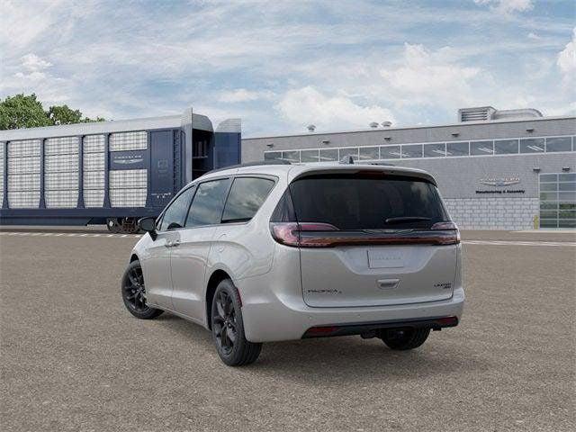 2026 Chrysler Pacifica PACIFICA LIMITED AWD
