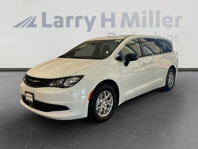 2026 Chrysler Voyager VOYAGER LX