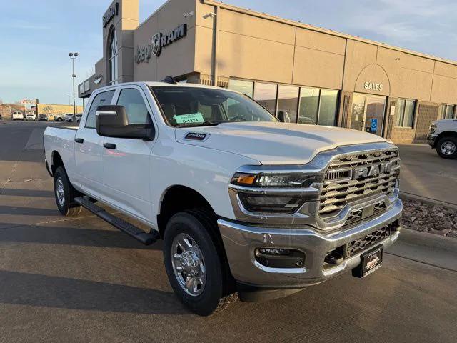 2026 RAM Ram 2500 RAM 2500 TRADESMAN CREW CAB 4X4 64 BOX
