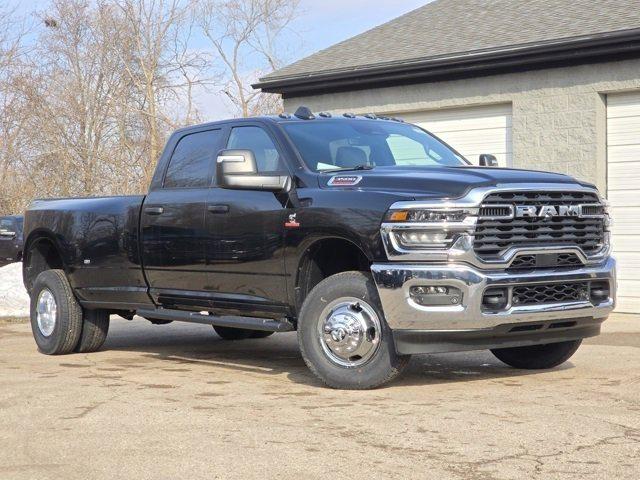 2026 RAM Ram 3500 RAM 3500 TRADESMAN CREW CAB 4X4 8 BOX