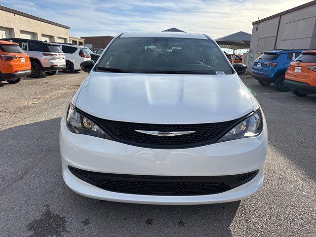 2026 Chrysler Voyager VOYAGER LX