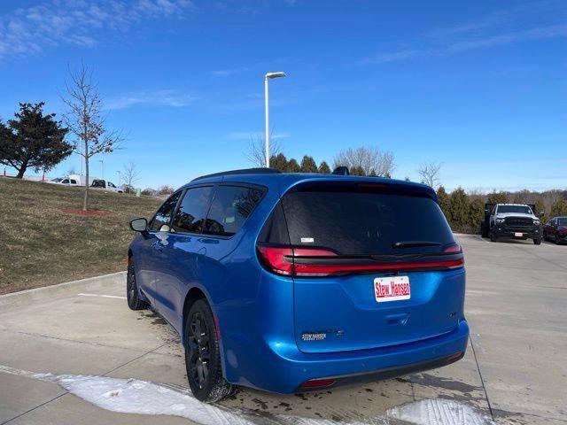 2026 Chrysler Pacifica PACIFICA SELECT AWD