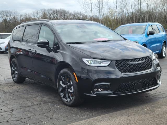 2026 Chrysler Pacifica PACIFICA LIMITED AWD