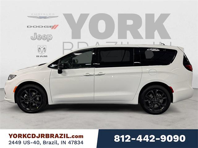 2026 Chrysler Pacifica PACIFICA SELECT AWD