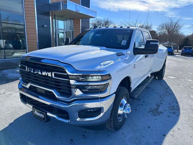 2026 RAM Ram 3500 RAM 3500 TRADESMAN CREW CAB 4X4 8 BOX