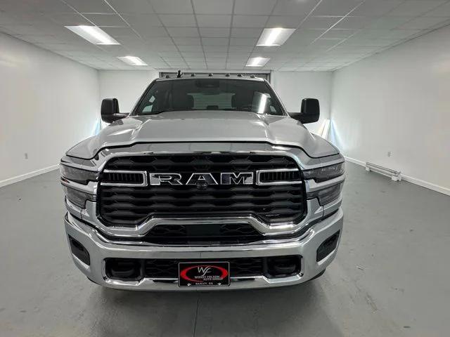 2026 RAM Ram 3500 RAM 3500 TRADESMAN CREW CAB 4X4 8 BOX