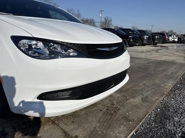 2026 Chrysler Voyager VOYAGER LX