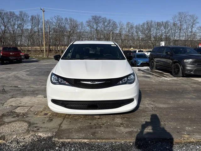 2026 Chrysler Voyager VOYAGER LX