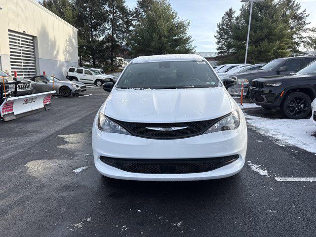 2026 Chrysler Voyager VOYAGER LX