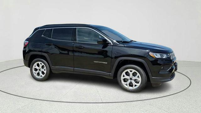2026 Jeep Compass COMPASS LATITUDE 4X4