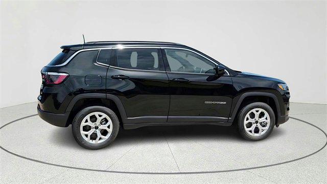 2026 Jeep Compass COMPASS LATITUDE 4X4