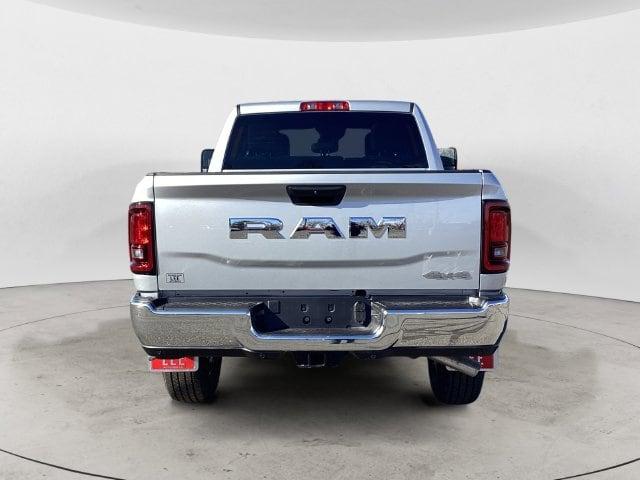 2026 Ram 2500 Tradesman Crew Cab 4x4 64 Box