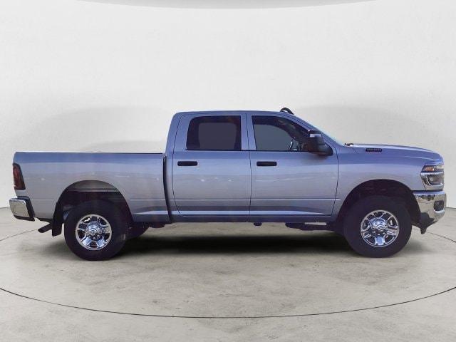 2026 Ram 2500 Tradesman Crew Cab 4x4 64 Box