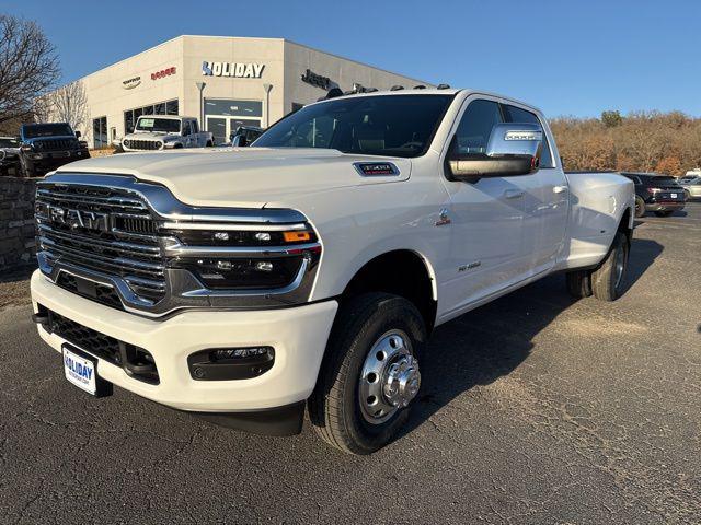 2026 Ram 3500 Laramie Crew Cab 4x4 8' Box for sale in Graham, TX