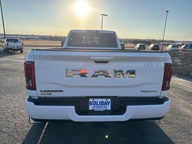 2026 Ram 3500 Laramie Crew Cab 4x4 8' Box