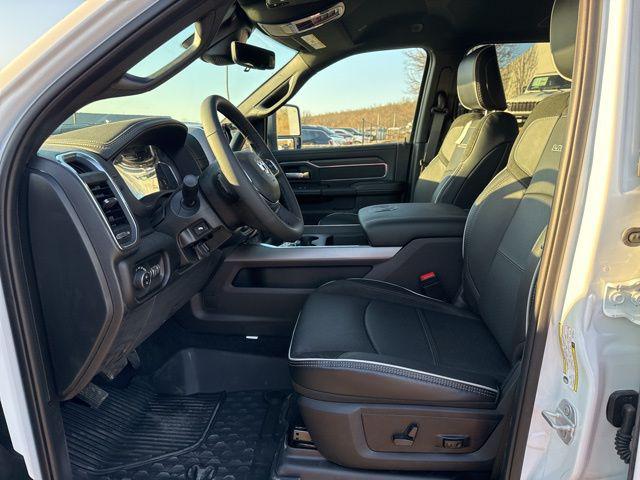 2026 Ram 3500 Laramie Crew Cab 4x4 8' Box