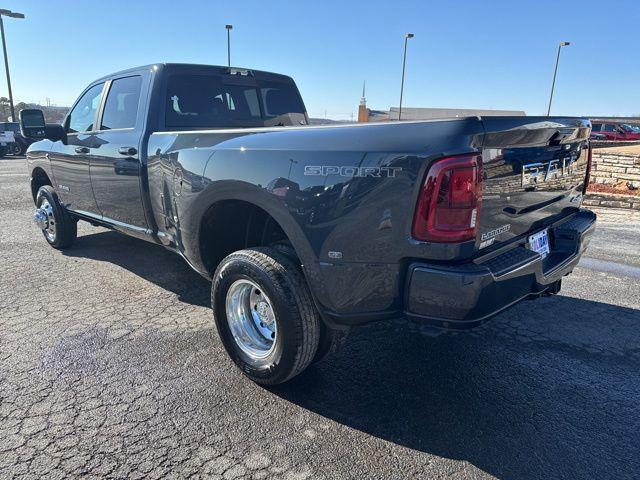 2026 Ram 3500 Laramie Crew Cab 4x4 8' Box