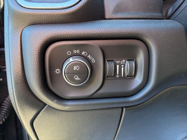 2026 Ram 3500 Laramie Crew Cab 4x4 8' Box