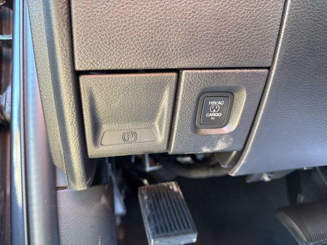 2026 Ram 3500 Laramie Crew Cab 4x4 8' Box