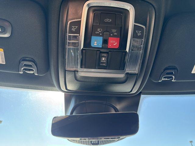 2026 Ram 3500 Laramie Crew Cab 4x4 8' Box