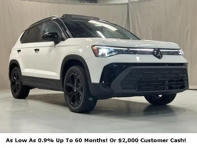 2025 Volkswagen Taos 1.5T SE Black for sale in Fort Wayne, IN