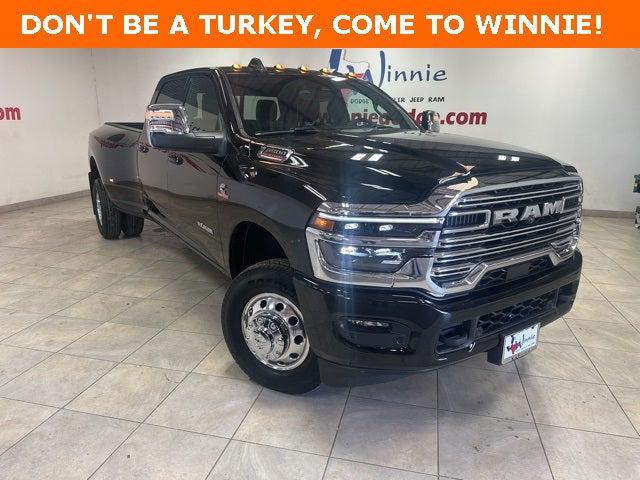 2025 RAM 3500 Laramie Crew Cab 4x4 8 Box