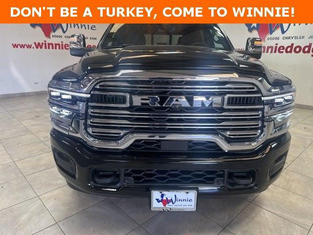 2025 RAM 3500 Laramie Crew Cab 4x4 8 Box