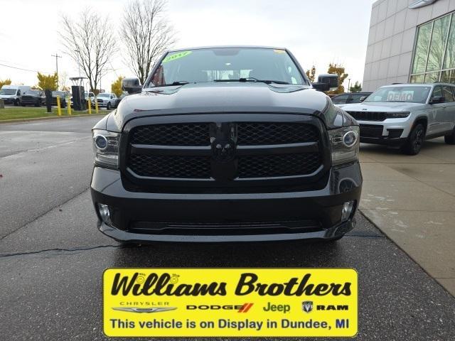 2017 RAM 1500 Night Crew Cab 4x4 57 Box