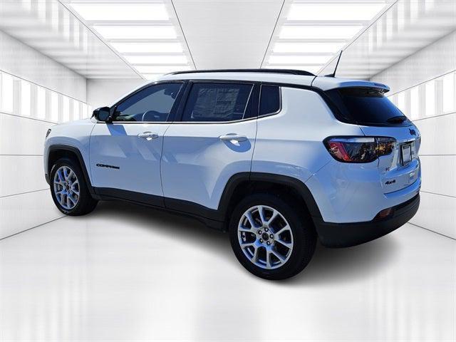 2025 Jeep Compass Latitude 4x4 2025 Jeep Compass Latitude 4x4