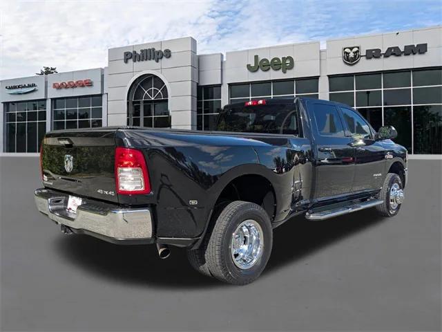 2019 RAM 3500 Big Horn Crew Cab 4x4 8 Box
