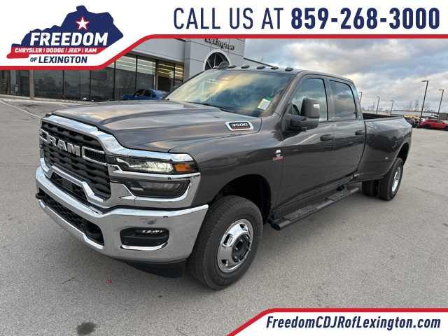 2026 RAM Ram 3500 RAM 3500 TRADESMAN CREW CAB 4X4 8 BOX