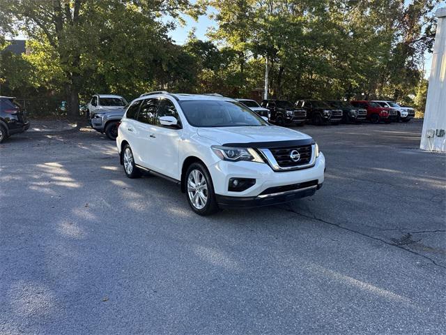 2018 Nissan Pathfinder SL 2018 Nissan Pathfinder SL