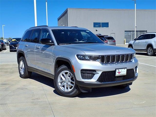2025 Jeep Grand Cherokee GRAND CHEROKEE LAREDO X 4X4