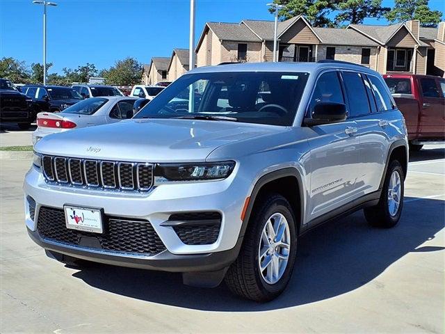 2025 Jeep Grand Cherokee GRAND CHEROKEE LAREDO X 4X4