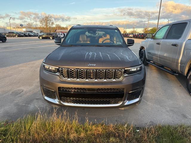 2022 Jeep Grand Cherokee L Summit 4x4 2022 Jeep Grand Cherokee L Summit 4x4