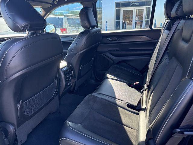 2024 Jeep Grand Cherokee L Altitude 4x4