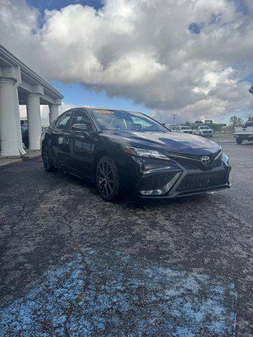 2022 Toyota Camry SE Nightshade Edition