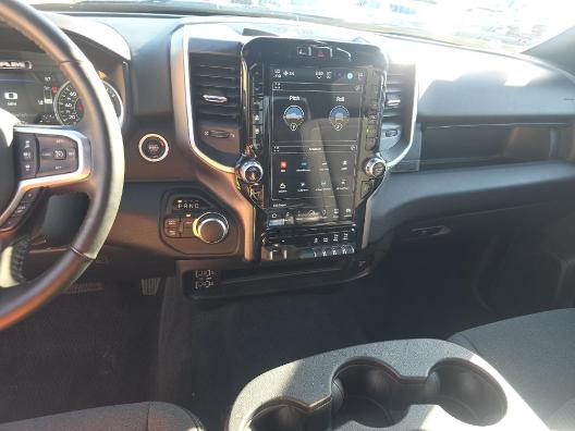 2024 RAM 2500 Big Horn Crew Cab 4x4 64 Box 2024 RAM 2500 Big Horn Crew Cab 4x4 64 Box