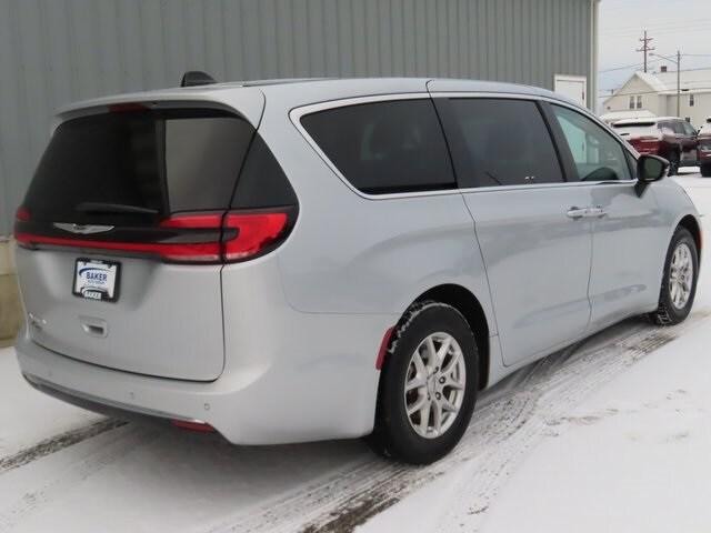 2024 Chrysler Pacifica Touring L 2024 Chrysler Pacifica Touring L