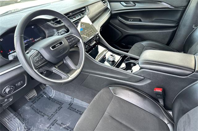 2023 Jeep Grand Cherokee L Altitude 4x4