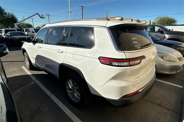 2023 Jeep Grand Cherokee L Laredo 4x4