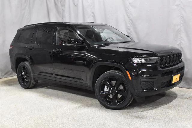 2023 Jeep Grand Cherokee L Altitude 4x4 2023 Jeep Grand Cherokee L Altitude 4x4